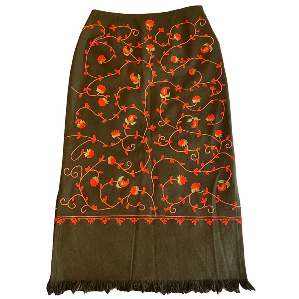 Kairavi Womans Size 2 Wool Blend Brown & Floral Embroidered Fringe Skirt